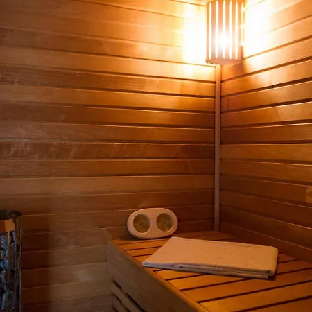 Chambre, Sauna, Piscine A La Campagne